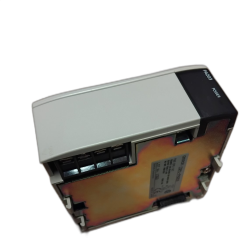 Omron C200H-PA204S – Module d'alimentation 120/240 VAC avec sortie 24 VDC pour automates C200H/CS1